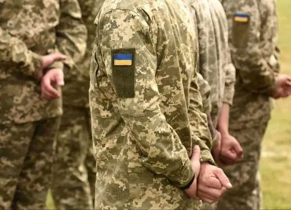 veteran-ato-pro-situatsiyu-na-fronti-boyovikh-ofitseriv-zmusili-naglyadati-za-soldatami-i-tse-dikist