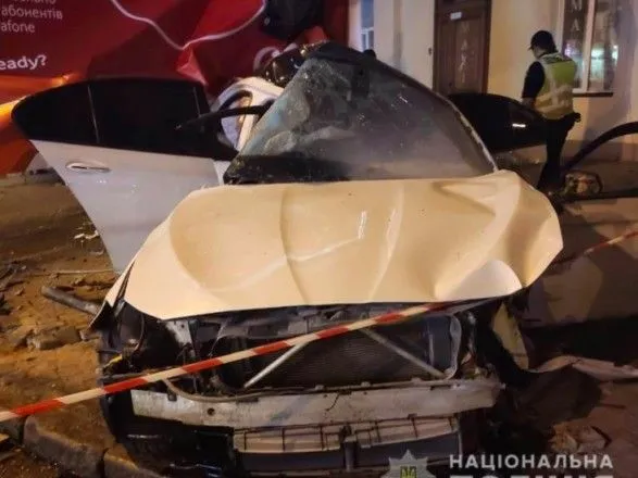 BMW протаранил Opel в Одессе, пострадали четыре человека