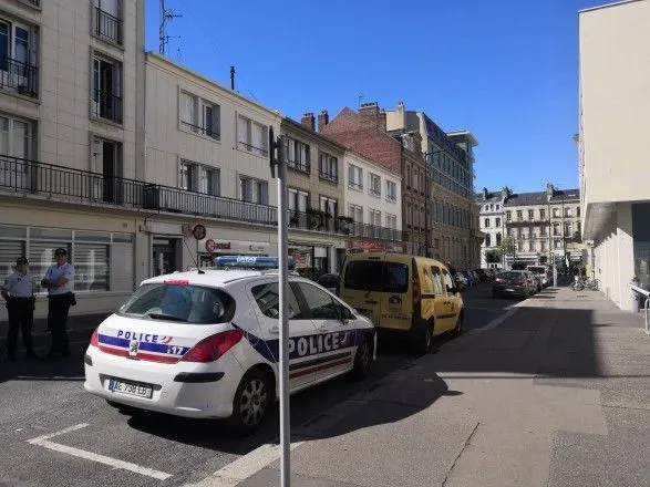 Во Франции мужчина несколько часов удерживал заложников в банке, требуя "освободить детей Палестины"