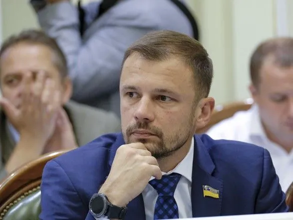 Бабак удивлен решением Киевсовета об обязательном исполнении Гимна в школах