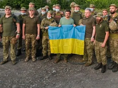 Зеленський розповів, як планує остаточно закрити "кейс війни" на Донбасі