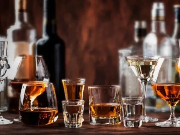 Коронавирус "перечеркнул" достижения ирландцев на мировом рынке алкоголя