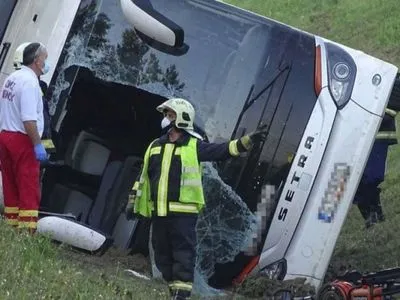 В Венгрии автобус с поляками попал в ДТП: более 30 пострадавших, есть погибший