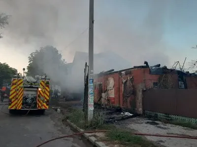 В Коростене произошел пожар в магазине: огонь перекинулся на еще три строения