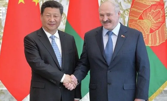 Выборы в Беларуси: глава Китая первым поздравил Лукашенко