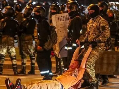 В Беларуси открыли уголовные дела по факту массовых беспорядков
