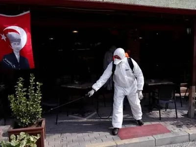 Пандемія: у Туреччині зафіксували антирекорд інфікувань COVID-19 за останні 45 днів