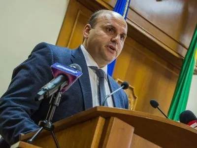 Суд оставил в силе отстранение от должности главы Черновицкого облсовета Мунтяна