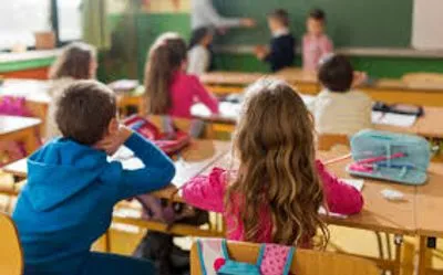 В Украине в школы зачислили уже около 420 тыс. первоклассников