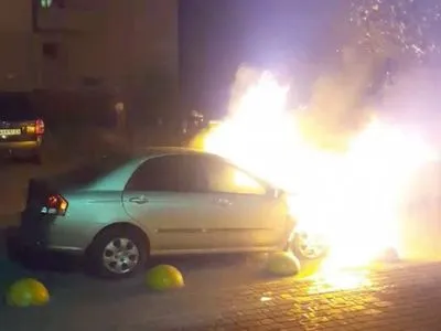 В УГО ответили на обвинения журналистов, автомобиль которых подожгли в Броварах