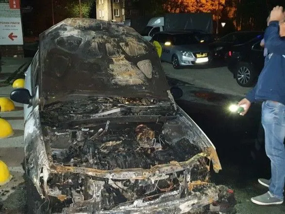 В Броварах ночью сожгли автомобиль программы журналистских расследований