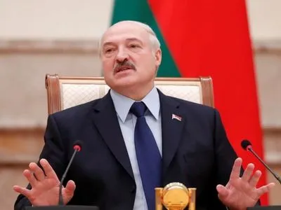 Лукашенко прокоментував повідомлення про появу військової техніки РФ у Білорусі