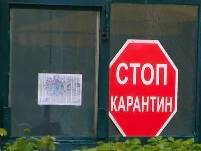 Коронавирус в Украине: в некоторых городах не устанавливают "красную" зону, полиция проведет проверку