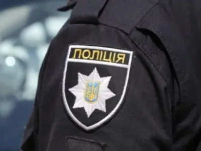 В Киеве мужчина без маски за отказ в обслуживании угрожал взорвать магазин