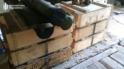Чиновника внешней разведки поймали на вывозе боеприпасов из зоны ООС