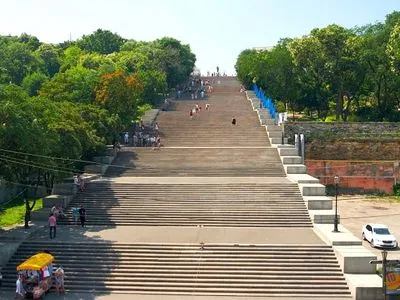 В Одессе "заминировали" Потемкинскую лестницу и парк