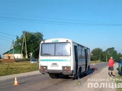 В Хмельницкой области автобус насмерть сбил женщину