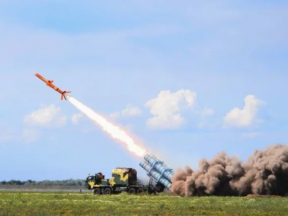 Таран подписал приказ о принятии на вооружение ракетного комплекса "Нептун"