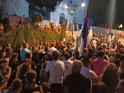 Перед парламентскими выборами в Черногории прошли массовые просербские демонстрации