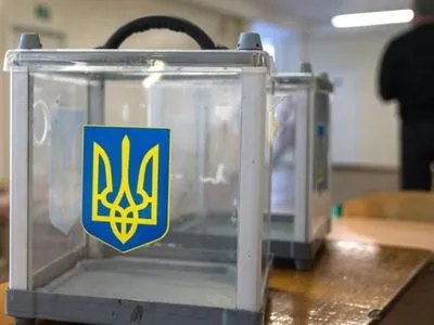 Ставки на мерські вибори в столиці: у лідерах букмекерів Кличко і Верещук