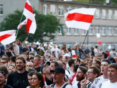 Протесты в Беларуси: сразу после акции оппозиции оператор связи вернул сигнал интернет-покрытие