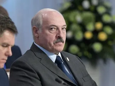 Лукашенко заговорив про військову загрозу: половину армії привели в бойову готовність
