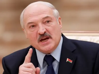 Лукашенко: людям потрібно подумати на що перетвориться Європа, якщо Білорусь спалахне