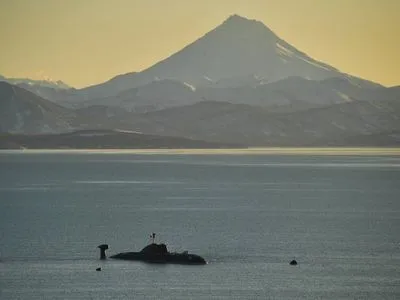 ЗС США повідомили про російський підводний човен, який сплив біля берегів Аляски