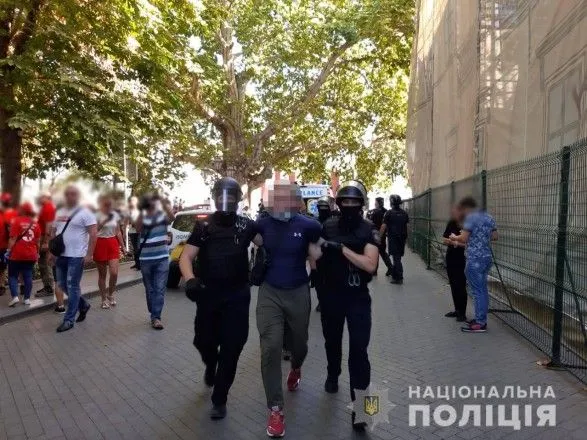 В Одессе во время ЛГБТ-акции произошли столкновения с полицией