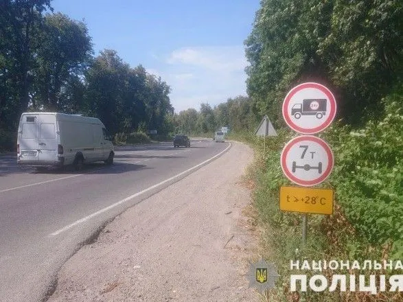 В Винницкой области ограничили движение тяжеловесного транспорта