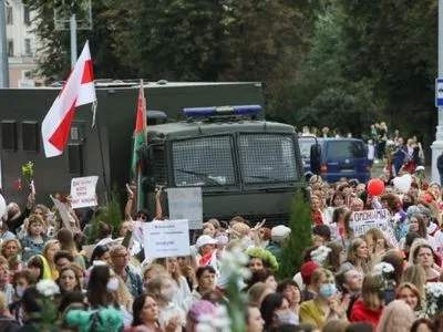 У Мінську почалися затримання учасників протесту