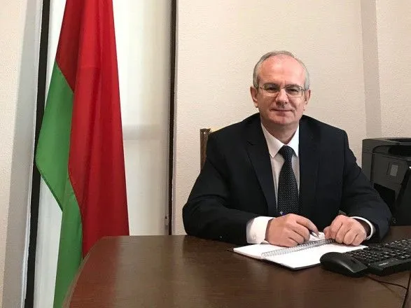 Лукашенко звільнив посла Іспанії за підтримку протестів у Білорусі