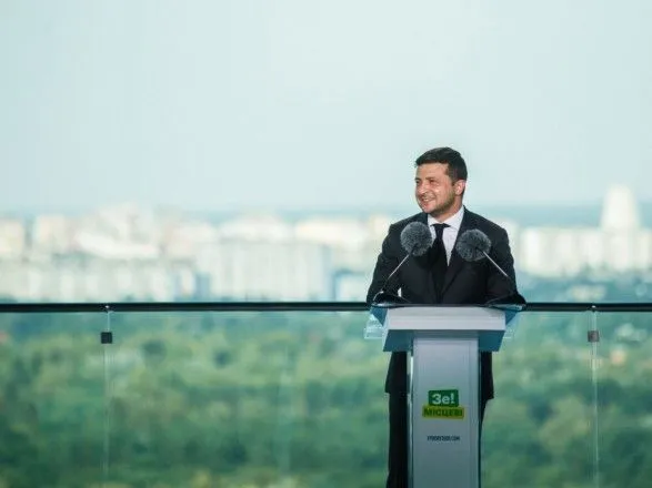 Дубінський анонсував серйозні зміни в оточенні Зеленського після місцевих виборів