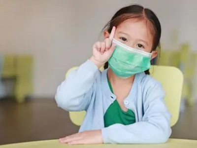 Діти часто хворіють на COVID-19 безсимптомно: у чому ризик