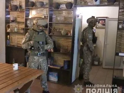 Полицейским Киева предлагали 350 тыс. грн взятки за "крышевание" автоугонщиков