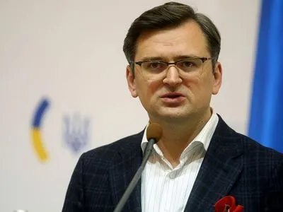Кулеба призвал пересмотреть политику по "Северному потоку-2" из-за отравления Навального