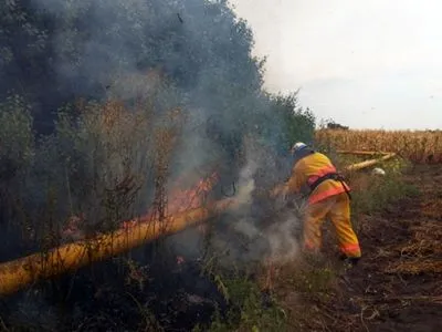 У Дніпропетровській області пожежа виникла біля газопроводу