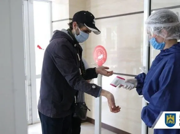 Во Львовской области за сутки почти 200 новых инфицированных коронавирусом