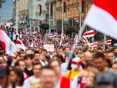В Минске на протестах в воскресенье задержали по меньшей мере 130 человек - правозащитники