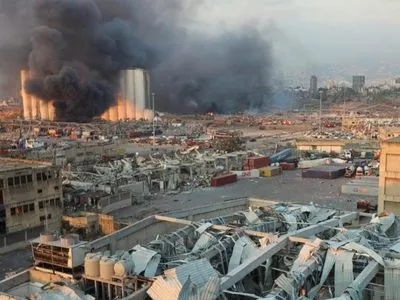 Взрыв в Бейруте: спасатели прекратили поиски