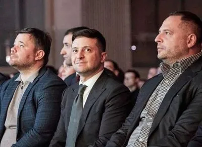 Поджог автомобиля Лероса: адвокаты требуют допросить Зеленского, Ермака и Богдана