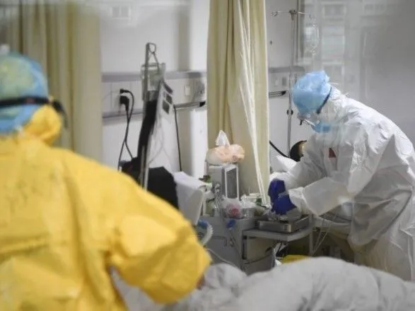 В київських стаціонарах медзакладів 158 хворих на COVID-19 у важкому стані – мер