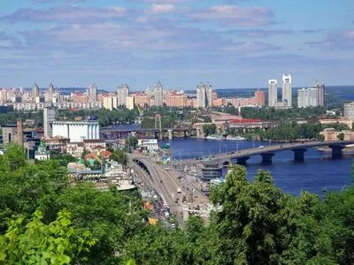 В Киеве за сутки коронавирусную болезнь обнаружили у более 300 человек