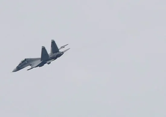 Военные учения в оккупированном Крыму: авиация РФ нанесла бомбовые удары по наземным и морским целям