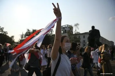 У Білорусі повідомляють про затримання на Марші жінок у Мінську