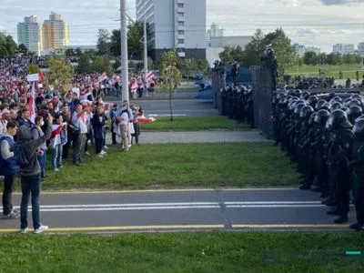 В МВС Білорусі заперечують використання гранат під час протестів в Мінську