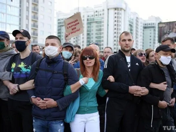 У Мінську збирається марш до резиденції Лукашенка