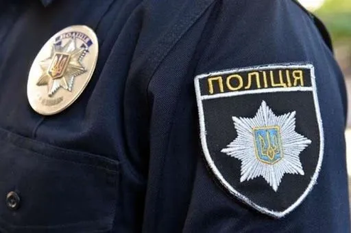 В Донецкой области неизвестные повредили агитационную палатку и двери общественной приемной депутата