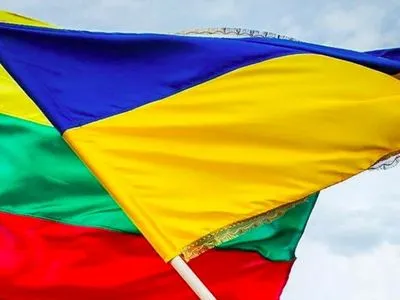 Україна і Литва мають переходити до більш активної співпраці після "режиму коронавірусу" - Разумков
