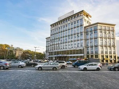 Деньги от продажи гостиницы "Днепр" поступили в бюджет